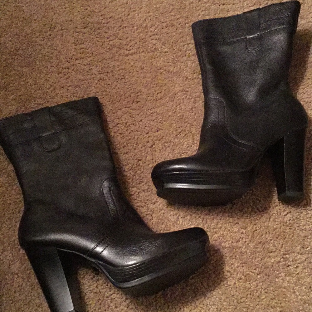 Andrea Boots
